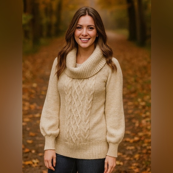 BCBGMAXAZRIA Sweaters - BCBGMAXAZRIA Cable Knit Pullover Sweater Size Small Beige boho Cotton Blend